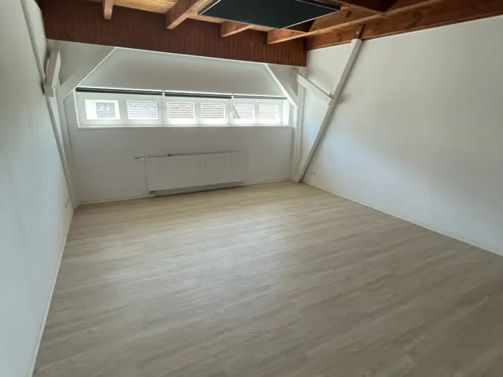 Bright 4-Room Apartment for Families or Couples in the Attic