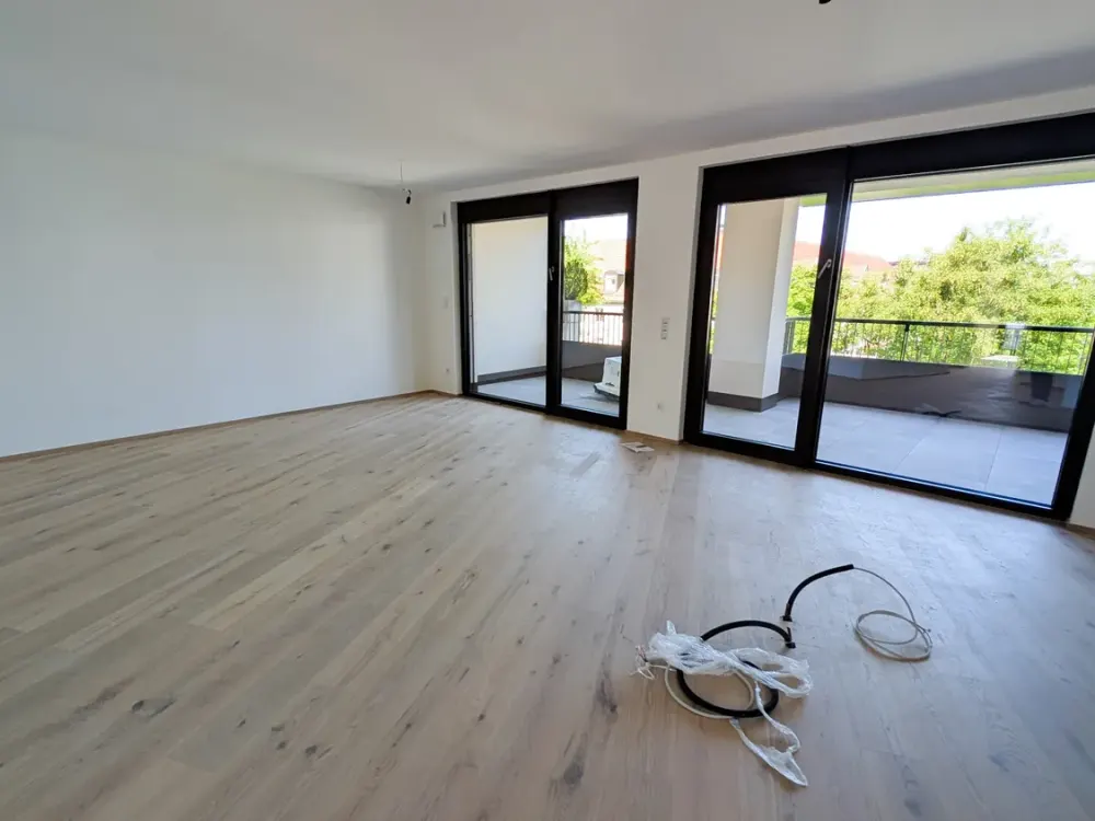 New Build in Schwabing: 3 Rooms, Open Living and Dining Area, Large Loggia with Evening Sun (3.18)