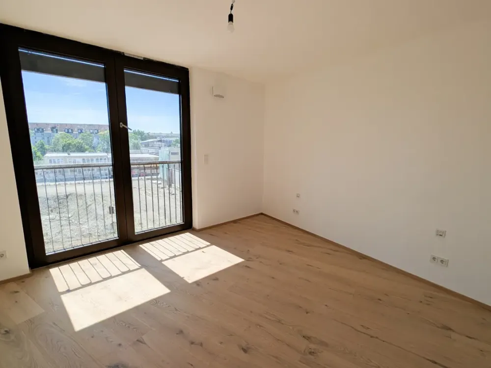 New Build in Schwabing: 3 Rooms, Open Living and Dining Area, Large Loggia with Evening Sun (3.18)