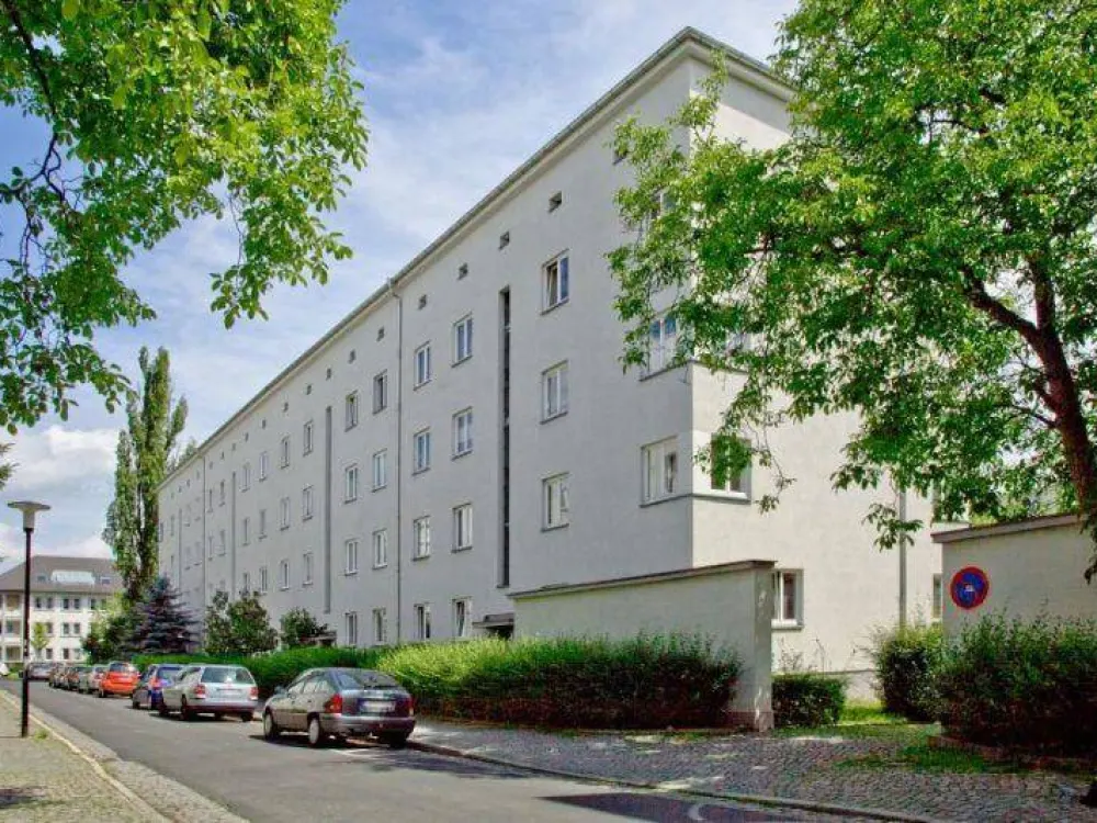 A 2-room apartment in a great residential area - we are renovating for you!