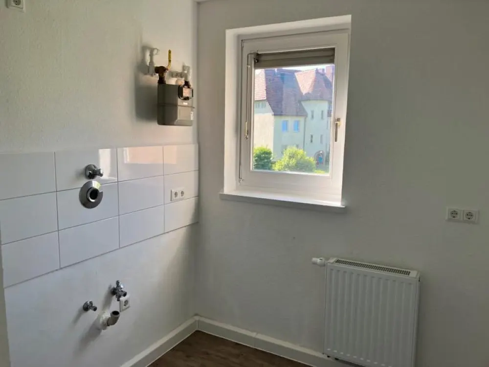Practical 3-Room Apartment in a Good Residential Area