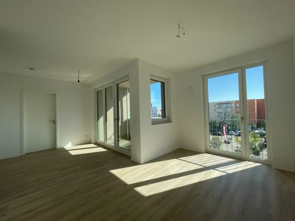 Stylish 2-Room New-Build Apartment with Shower and Loggia in Zentrum-Ost | Optional with Fitted Kitchen