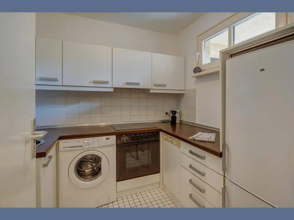 Furnished: Bright 2-Room Apartment in M-Thalkirchen