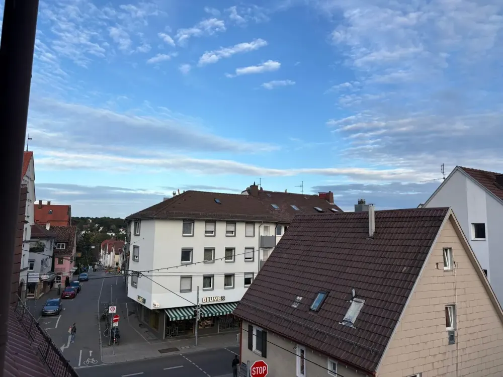 Private: 2-Room Attic Apartment in Stuttgart-Degerloch