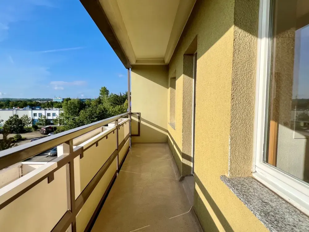 Modern Living Dream with 2 Bathrooms and Open Kitchen - Perfect as a Shared Flat!