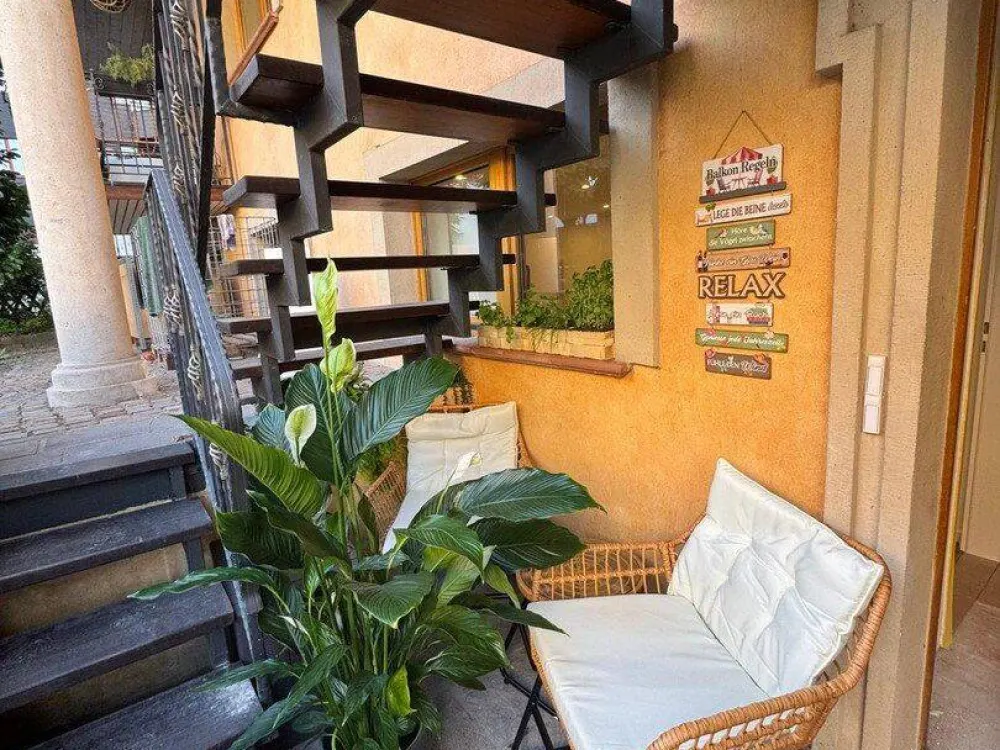 سكن أحلام مباشرة على نهر الراين - تجديد شامل عالي الجودة في كولون-رودنكيرشن