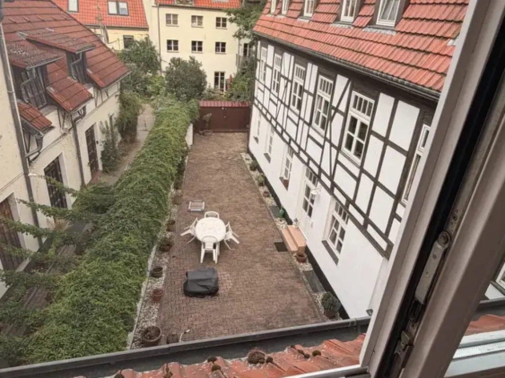 Living with Character - Unique 110 m² Maisonette Apartment in Altschmiedestraße