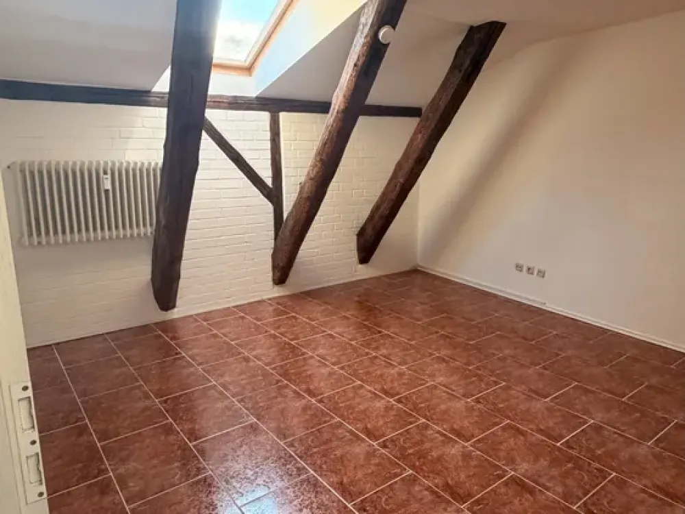 Living with Character - Unique 110 m² Maisonette Apartment in Altschmiedestraße