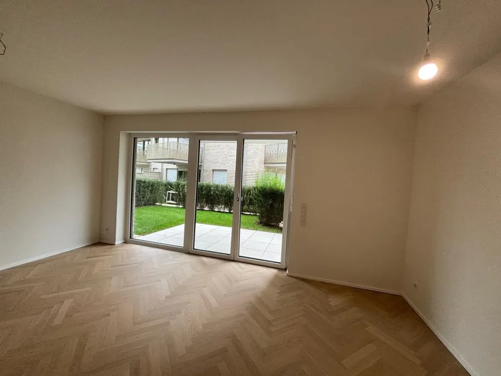 Von Privat - Ab Sofort - Erstbezug 2 Zimmern Gartenwohnung mit hochwertiger Küche