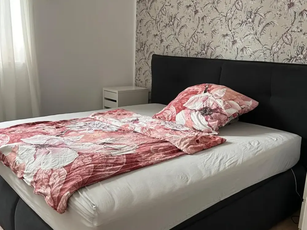 High-quality three-room apartment with balcony in Benhausen