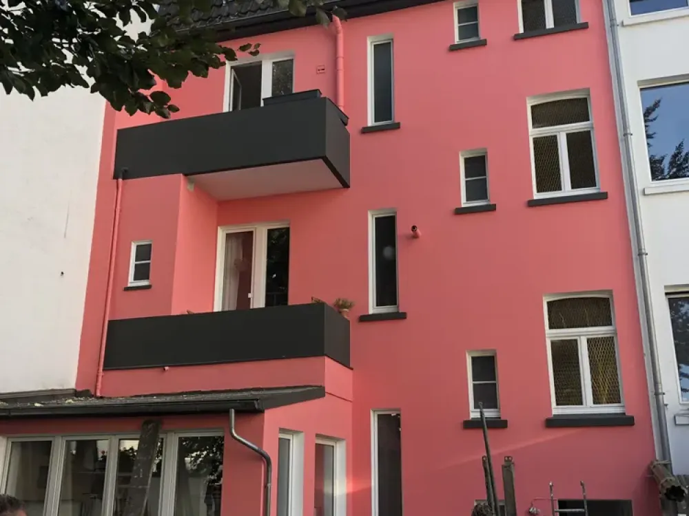 Quiet Attic Apartment in Central Location
