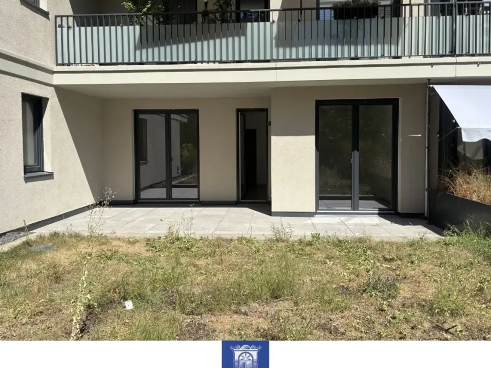Quiet and Central Apartment with Terrace!