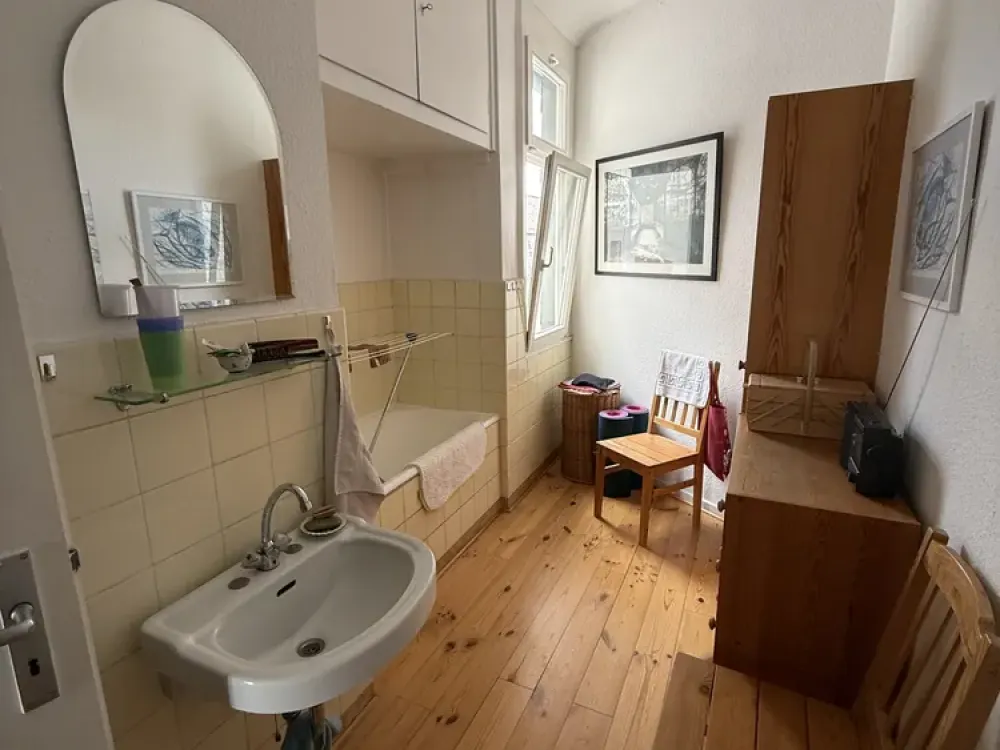 Large 5-Room Apartment in Sachsenhausen (Suitable for Shared Flat)