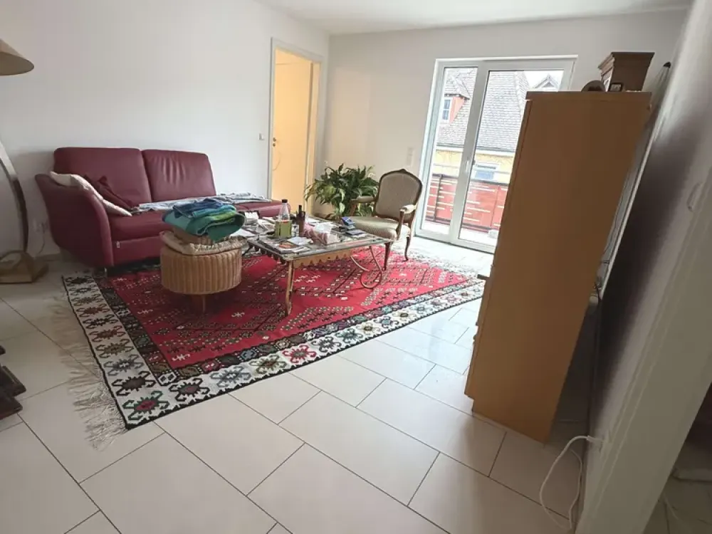 Beautiful 3-room apartment only for persons over 60 years, care option.