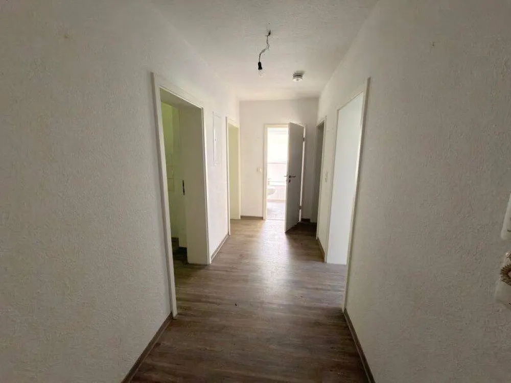 Come In and Feel Good: 3.5-Room City Apartment
