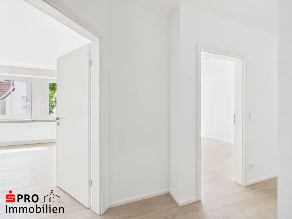 Renovierte 3-ZKB-Wohnung mit Aufzug im Zentrum von Dudweiler