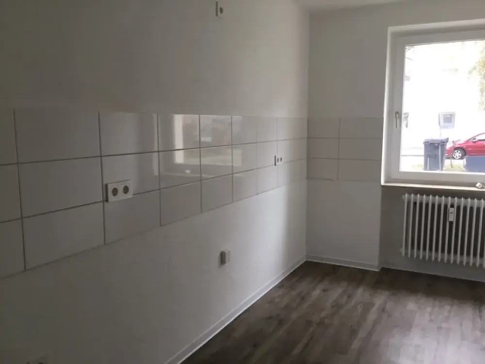 Beautiful 2-Room Apartment Seeks Tenant