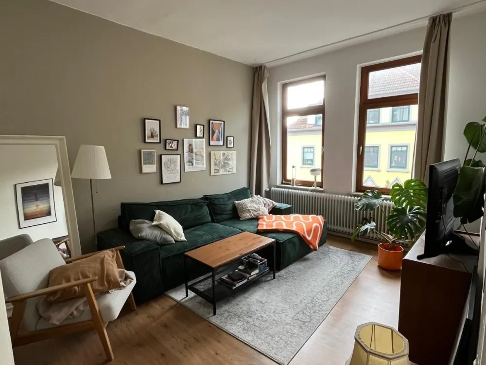 Furnished Old Building Apartment for Temporary Rent | Neustadt