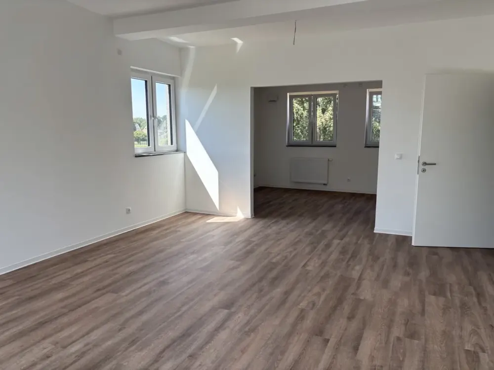 Arrive and Feel at Home: Stylish Attic Apartment for Couples and Commuters