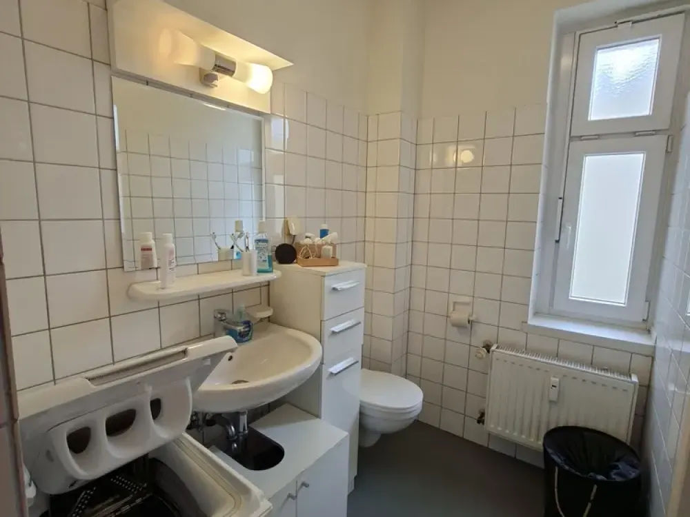 Looking for a new tenant from 01.12.2026 for great attic apartment in Pempelfort