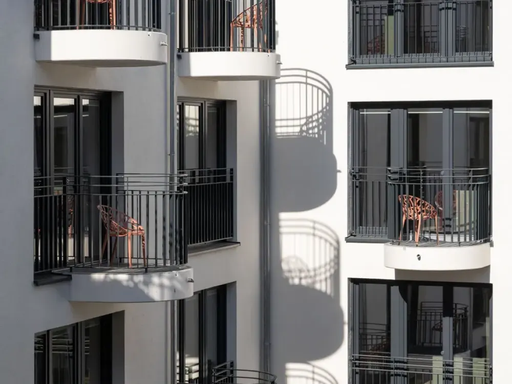 Fully Furnished Design Apartment with Balcony in Friedrichshain's Trendy Neighborhood!