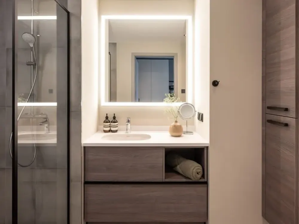 Fully Furnished Design Apartment with Balcony in Friedrichshain's Trendy Neighborhood!
