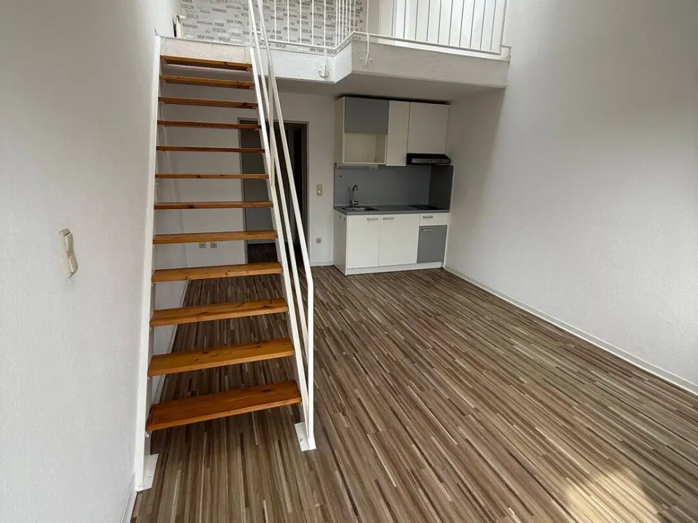 1-room maisonette, kitchenette, bathroom, near university
