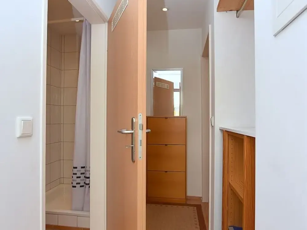 Beautifully Furnished Apartment with Cleaning Service in Stuttgart Münster