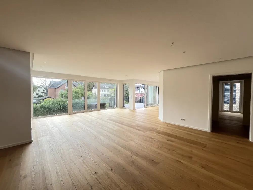 Traumhafte Wohnung am Rochusweg - 3,5 Zimmer, 2 Bäder, Balkon, Einbauküche, Tiefgarage !