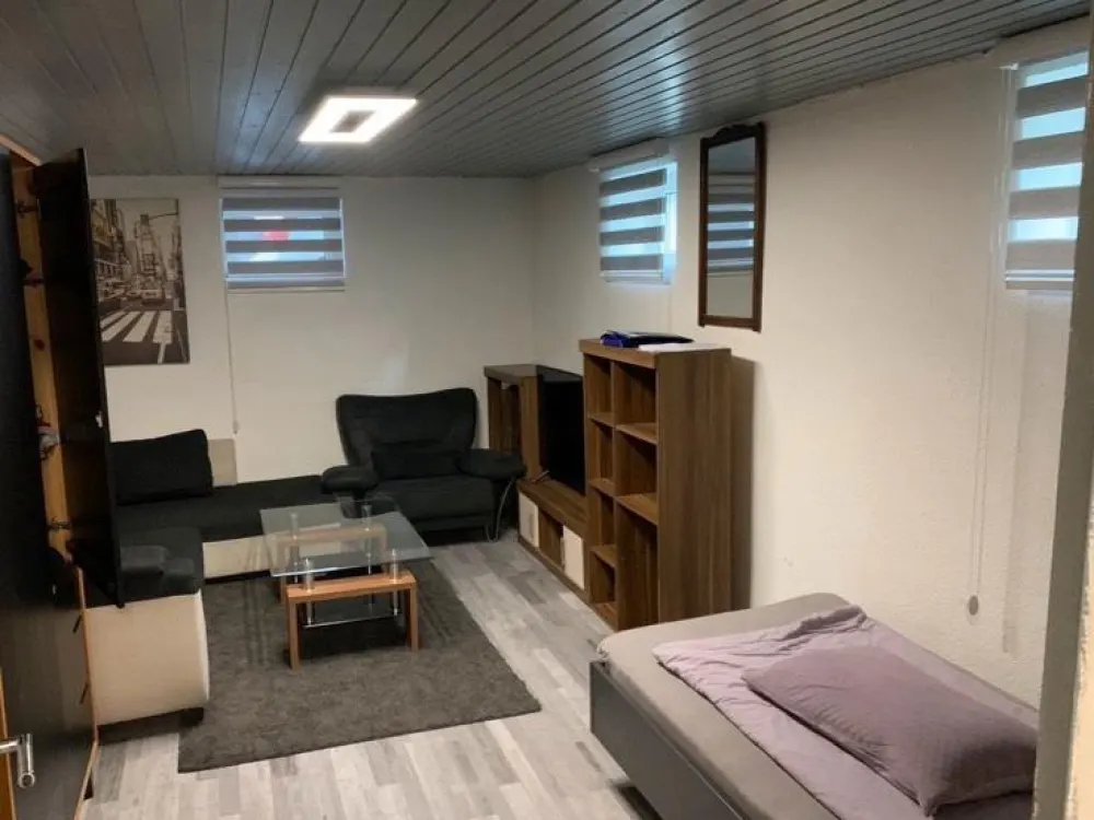 Furnished 1-Room Basement Apartment in Stuttgart-Hedelfingen