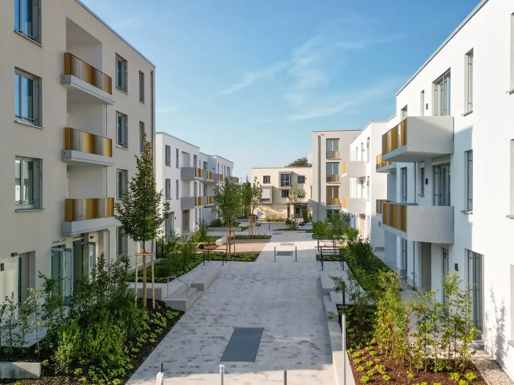 New Build: High-Quality 2-Room Apartment with Premium Kitchen, South Loggia & Underground Parking Space in Munich-Feldmoching