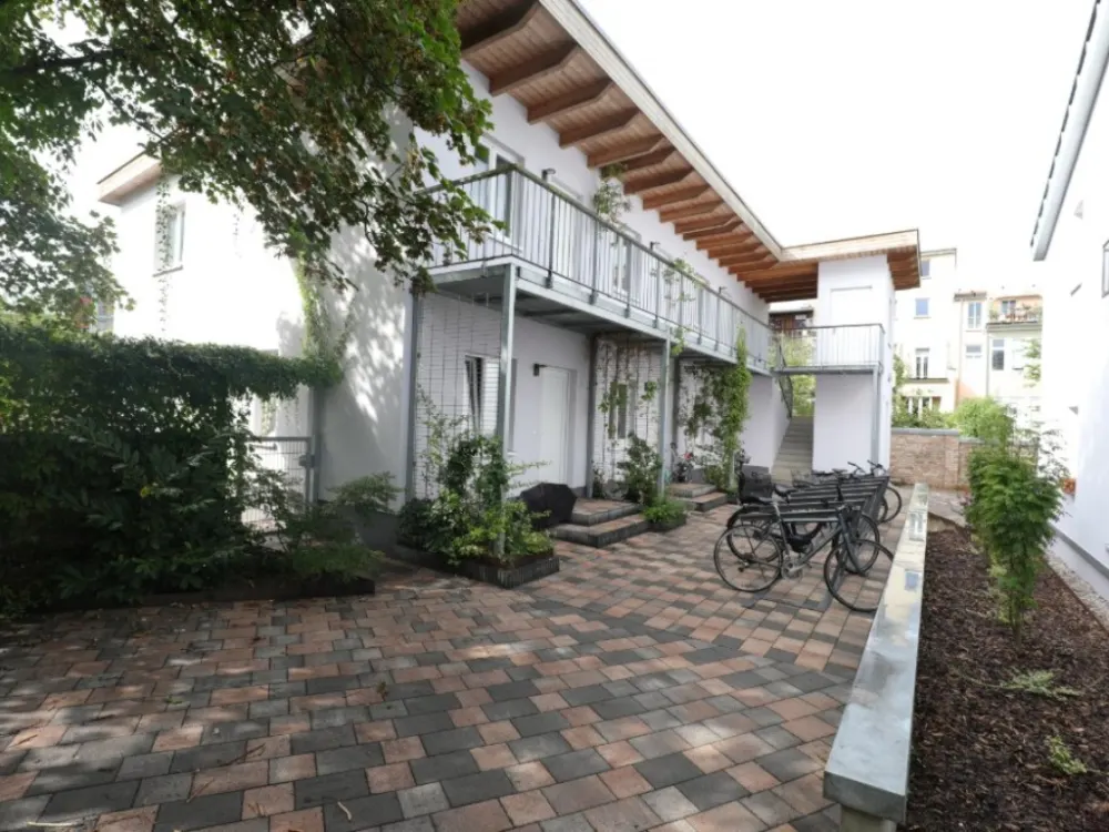 New Formation of a 3-Person Shared Flat in KTV, Courtyard, Close to City Center, near Doberaner Platz