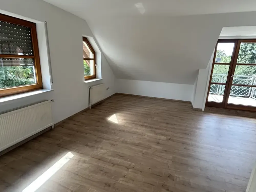 Beautiful 3-room apartment with kitchen, bathroom, and balcony in Paderborn OT Marienloh