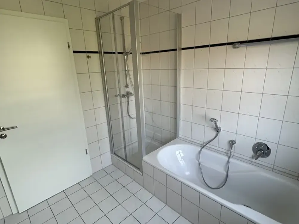 Beautiful 3-room apartment with kitchen, bathroom, and balcony in Paderborn OT Marienloh