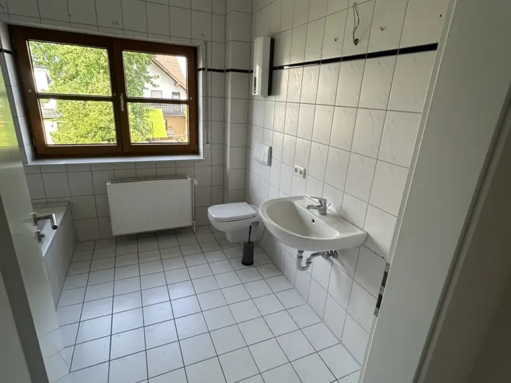 Beautiful 3-room apartment with kitchen, bathroom, and balcony in Paderborn OT Marienloh