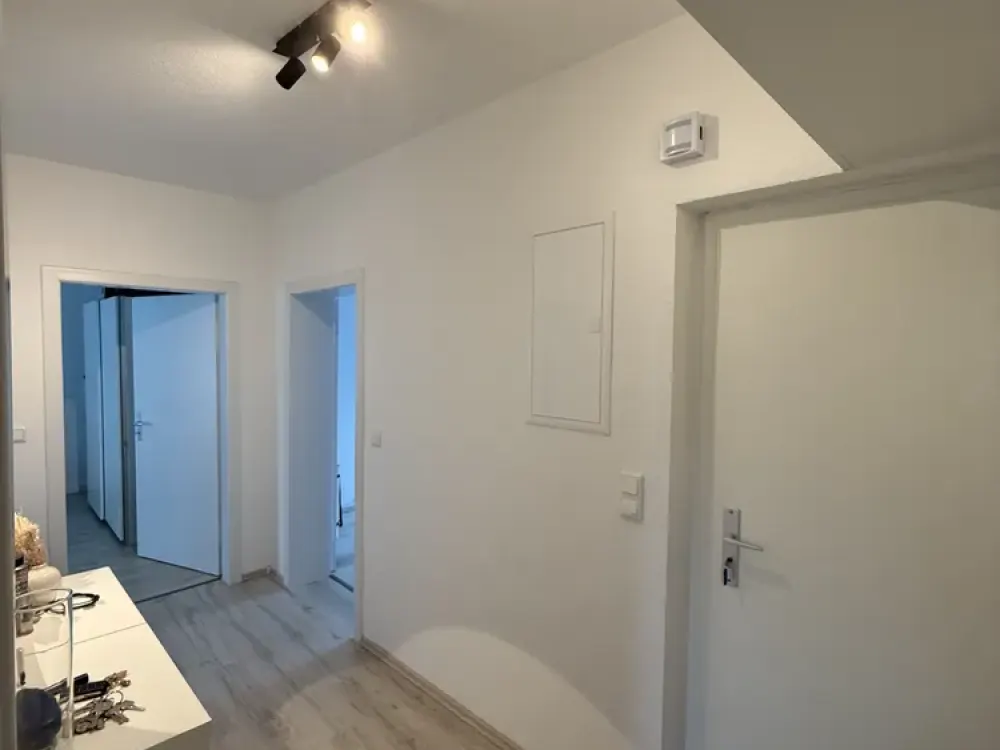 Freshly Renovated! 3.5 Rooms + Balcony Over the Roofs of Bochum! Directly on the U35