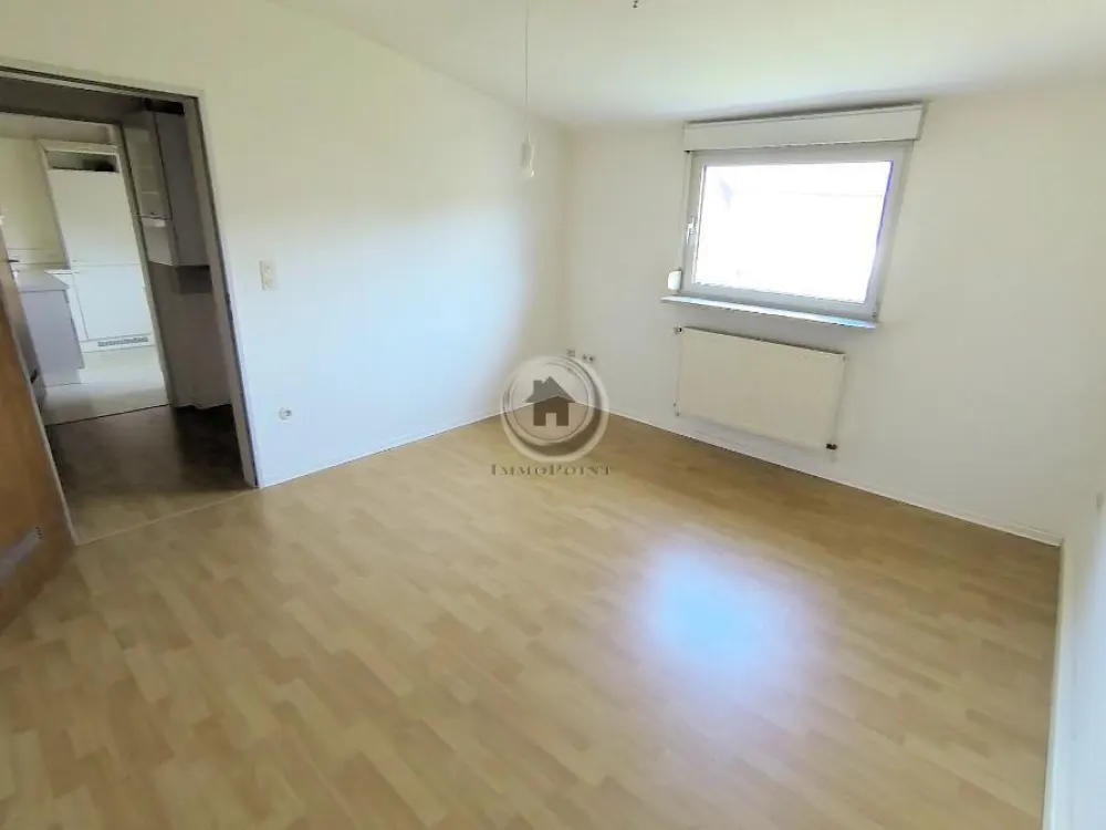 !!! ImmoPoint !!! Cozy Attic Apartment - Built-in Kitchen for Free Use
