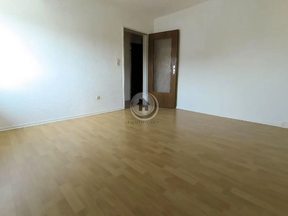 !!! ImmoPoint !!! Cozy Attic Apartment - Built-in Kitchen for Free Use