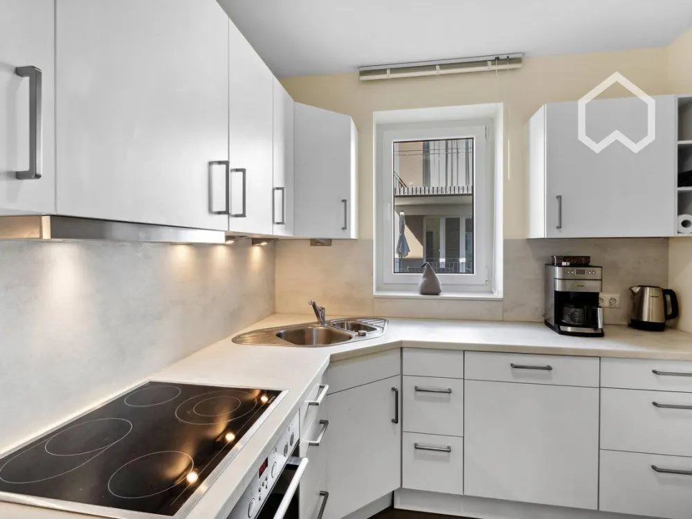 Modern, spacious 3-room apartment in a quiet area