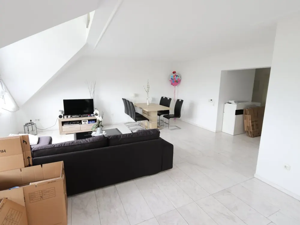 Exclusive Maisonette Apartment with Beautiful Distant View over Dortmund