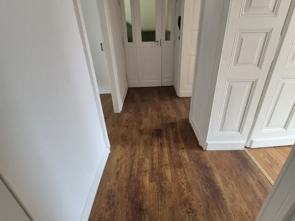 Beautiful, Renovated 2-Room Apartment with Kitchen and Bathroom in SB-St. Arnual!