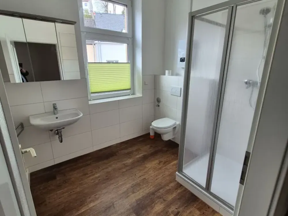 Beautiful, Renovated 2-Room Apartment with Kitchen and Bathroom in SB-St. Arnual!