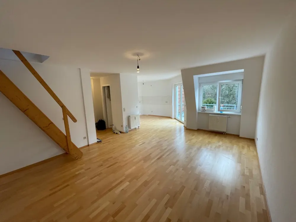 Wunderschöne helle 2,5 Zimmer Wohnung in Frankfurt Oberrad