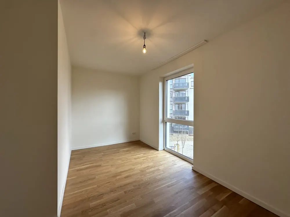 KfW 40 New-Build Apartment with Fitted Kitchen, South Balcony, Real Wood Parquet, Elevator, Underground Parking
