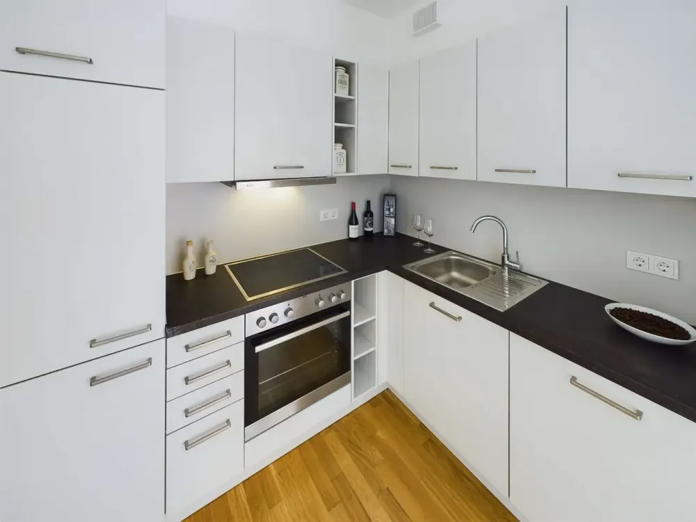 Central 2-Room Apartment with Balcony | Barrier-Free | MaryAnn