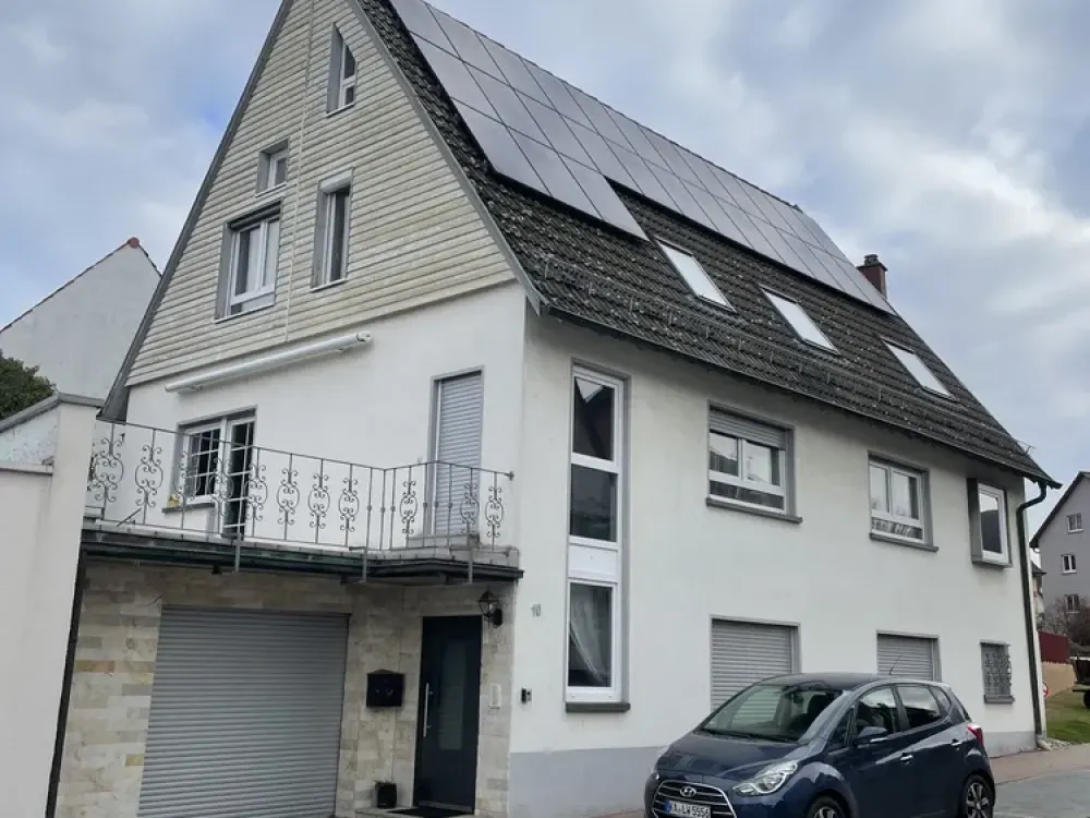 Very spacious, renovated 6-room maisonette with terrace, garden, PV system - Eggenstein!