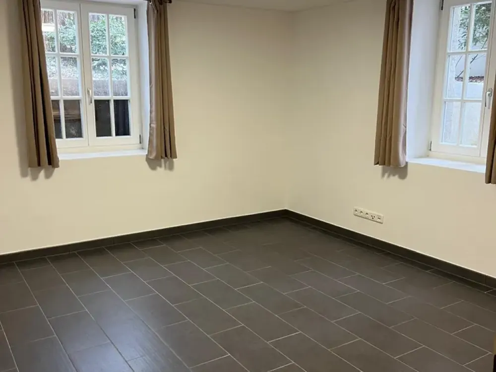 1-Room Basement Apartment with Shared Garden Use in München-Harlaching