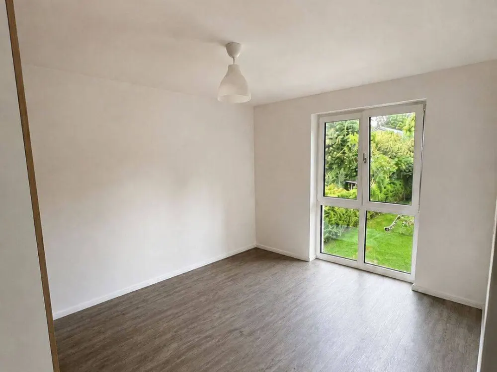 Like-new and bright 3-room apartment in popular location of Hamburg-Niendorf