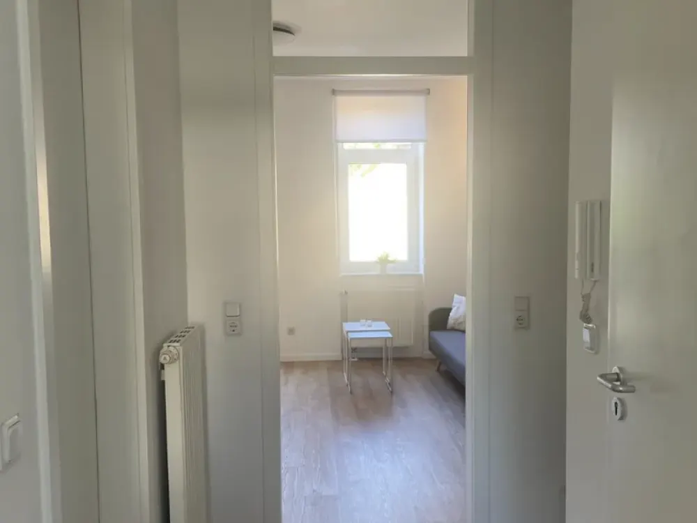 Vollmöblierte 2-Zimmer-Wohnung in der KTV