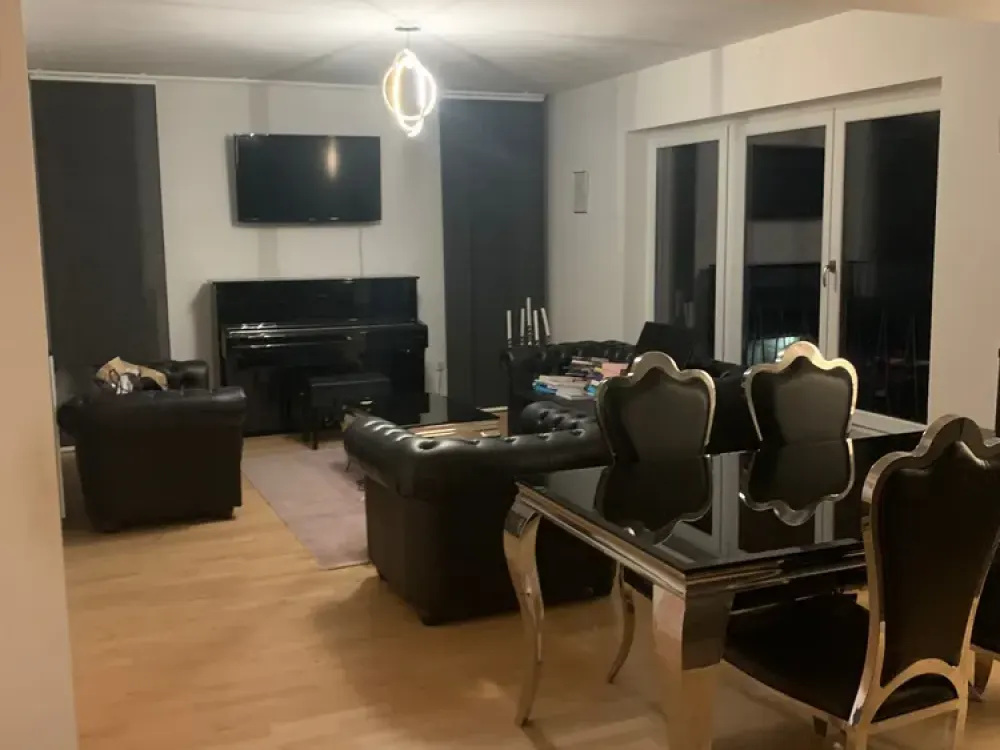 Spacious & Top 3-Room - 92 sqm SW Balcony 3rd Floor - Top Features, Open Kitchen